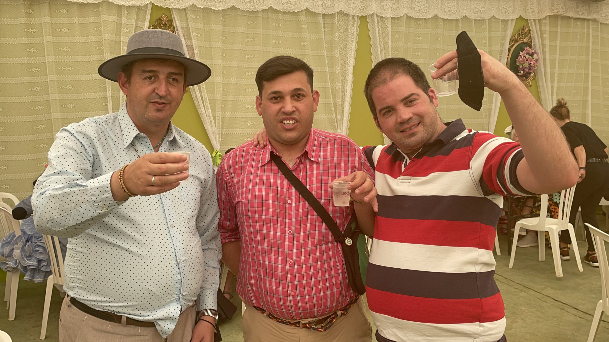 LUNARES, VOLANTES Y FAROLILLOS