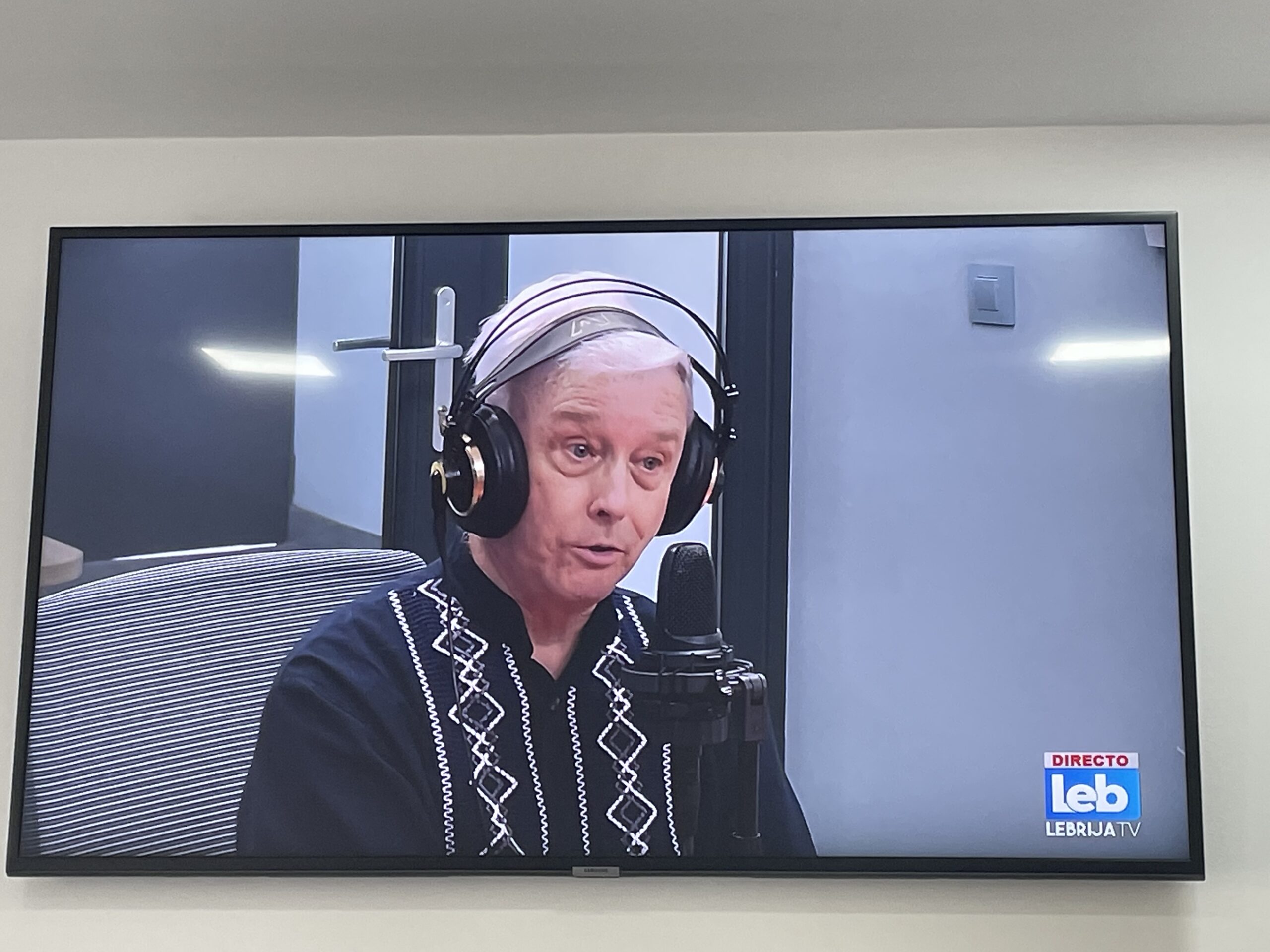 Entrevista a Rafael Pozo, nuestro presidente, en Lebrija Televisión, en el programa ‘La Hora de María Primavera’