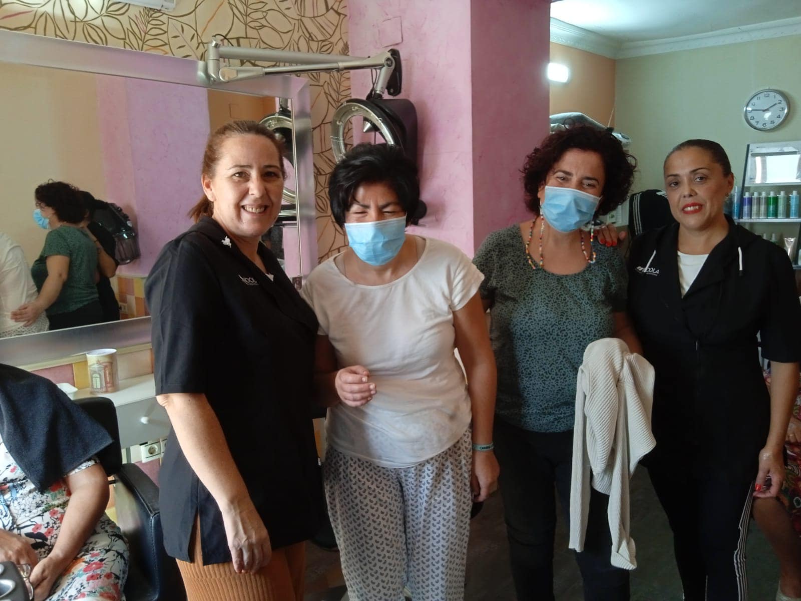 PASAMOS POR LA PELUQUERÍA.