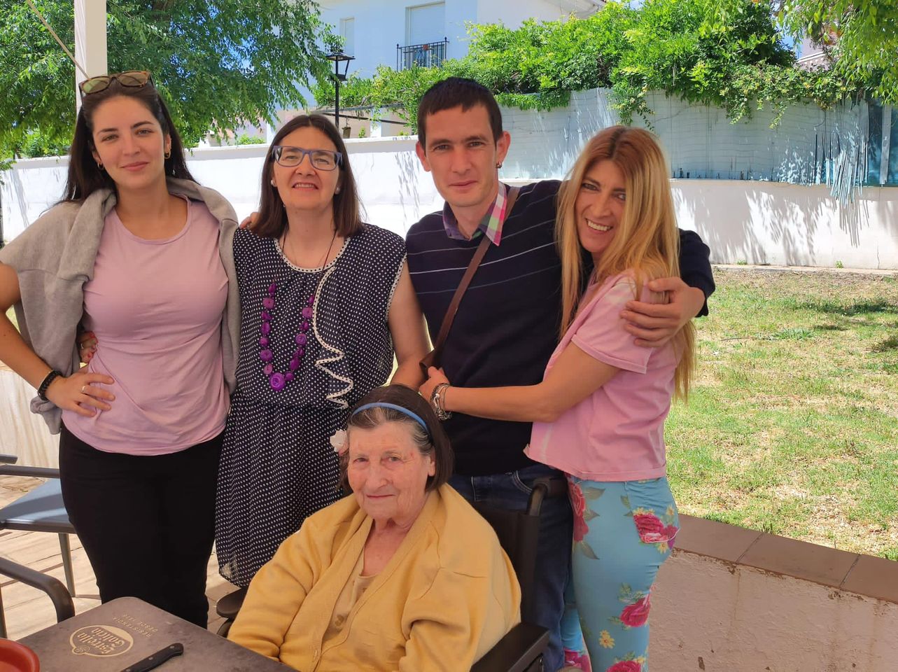 UNIMOS A LA FAMILIA.