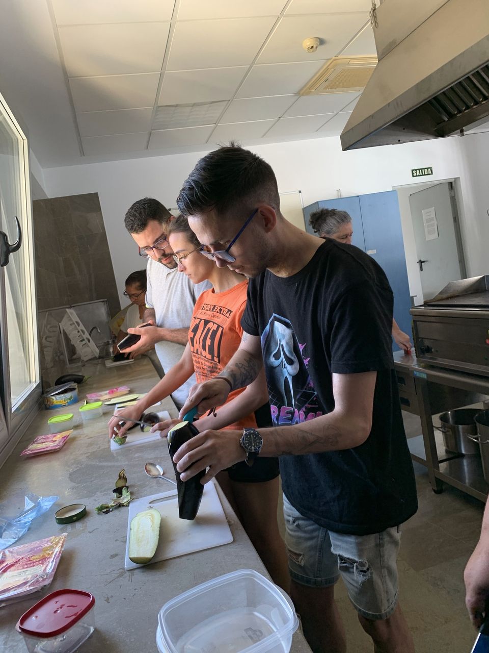 A LA SALUD POR LA NUTRICIÓN.