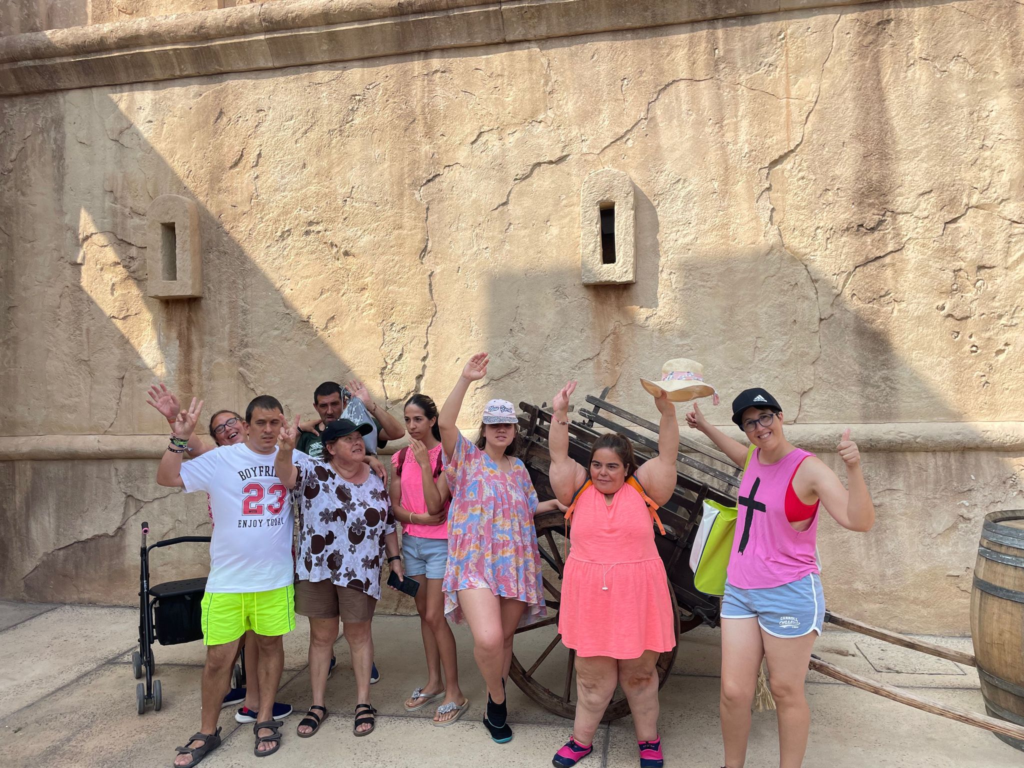 CON LOS MISMOS DERECHOS Y OBLIGACIONES.