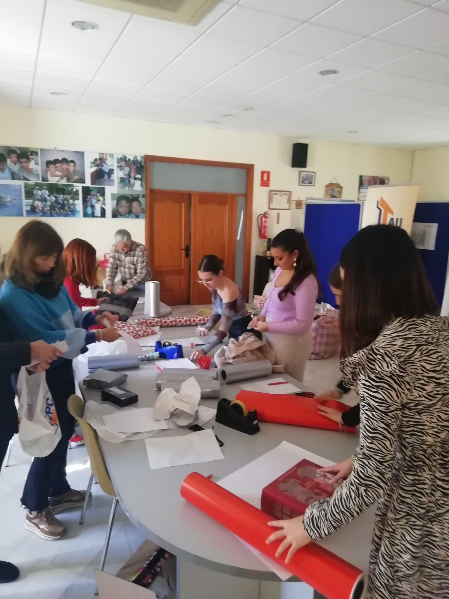 HACIENDO REALIDAD SUS DESEOS.