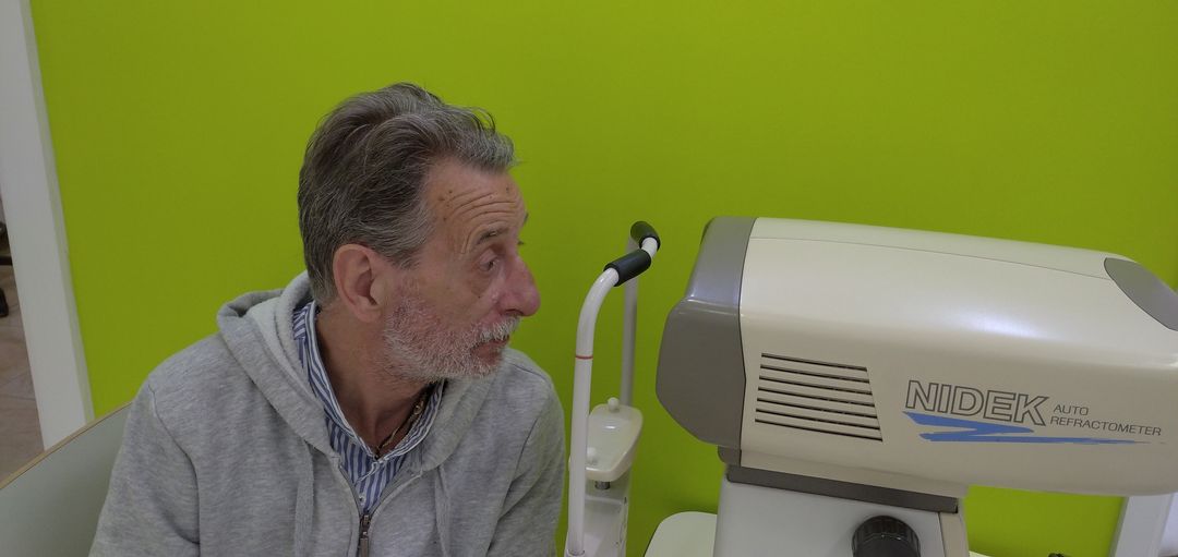 CON LOS CINCO SENTIDOS.